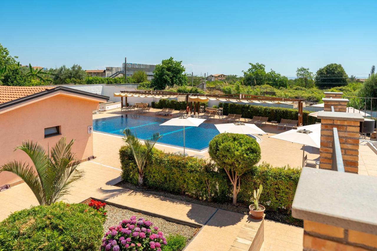 Il Giardino Country Holiday With Pool 타오르미나 외부 사진