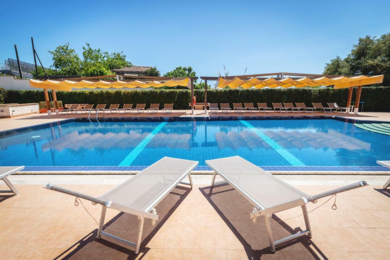 Il Giardino Country Holiday With Pool 타오르미나 외부 사진