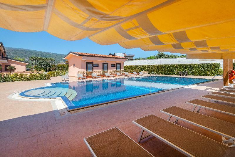Il Giardino Country Holiday With Pool 타오르미나 외부 사진