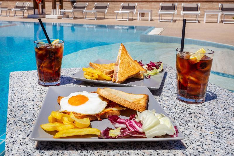 Il Giardino Country Holiday With Pool 타오르미나 외부 사진